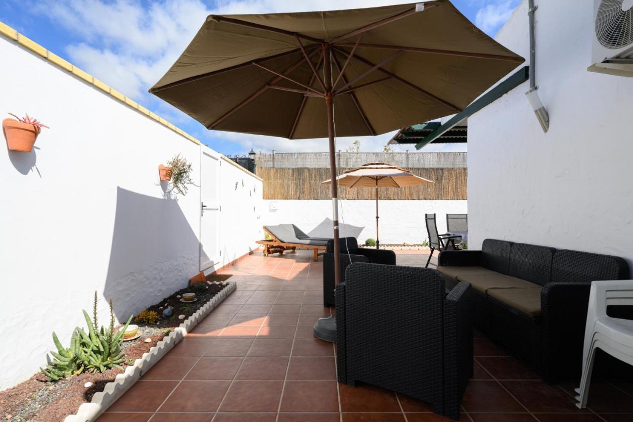 Appartamento Private Chill-Out Terrace Bungalow - Pool San Bartolomé Esterno foto